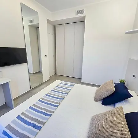 Apartment Centralissimo Trilocale Poseidone Inclusa