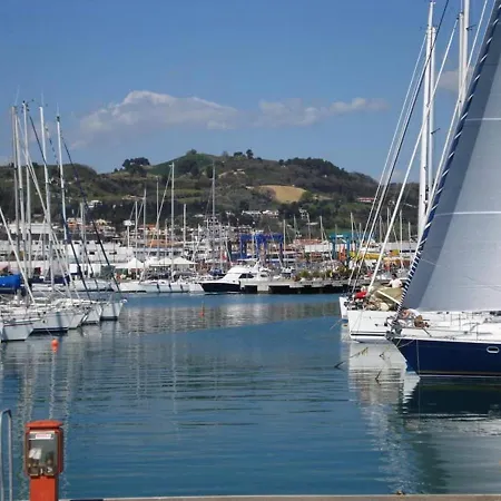 Daire Centralissimo Trilocale Poseidone Inclusa *